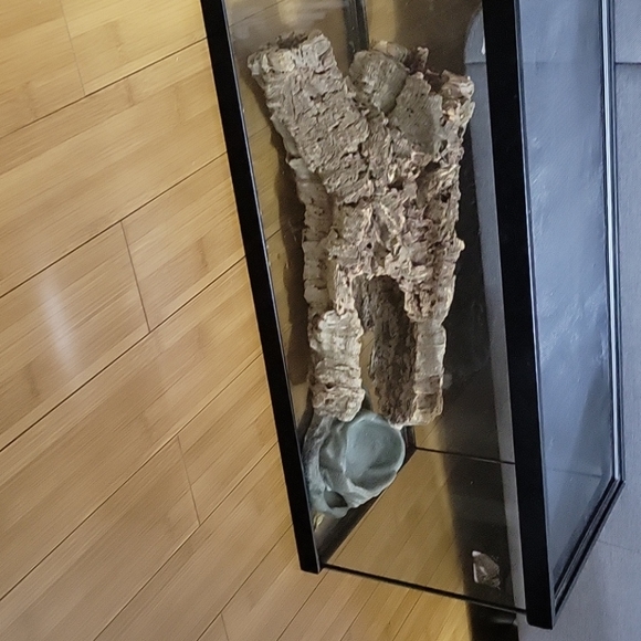Caja para reptil u otro